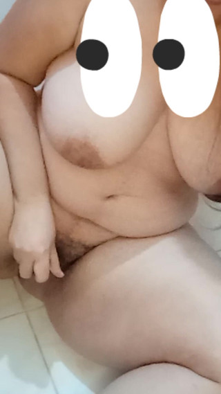 Stepmommy Likes to Put Your Cock Between Her Tits