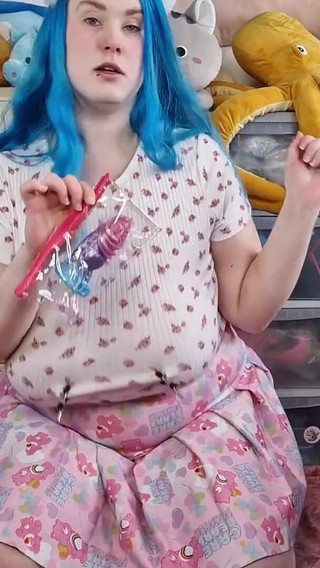 Plugged for Play - Solo Girl