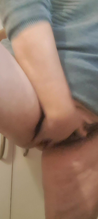 Close up Jerkoff with Cum Inside