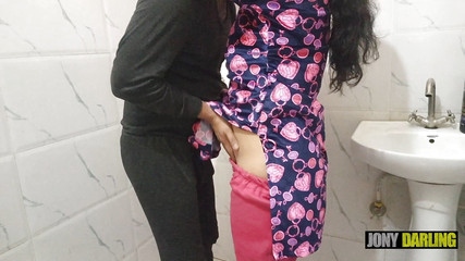 Sister-in-law Raised Her Leg in the Bathroom and Got Cock Inserted in Her Ass, Watch Video in Hindi Audio