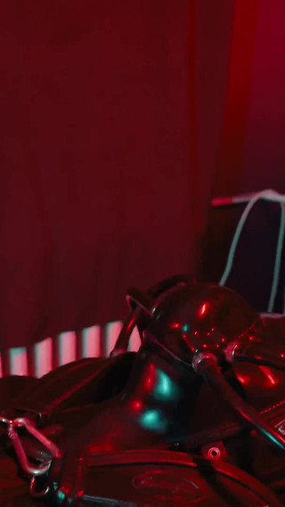 E-play for the Rubberslave in Bodybag and Heavy Rubber Mask