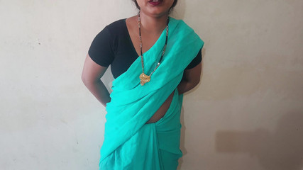 Cute Desi Bhabhi Was Sucking Dever Dick in Mouth and Close-up Fucking in Badroom with Dever in Clear Hindi Talk