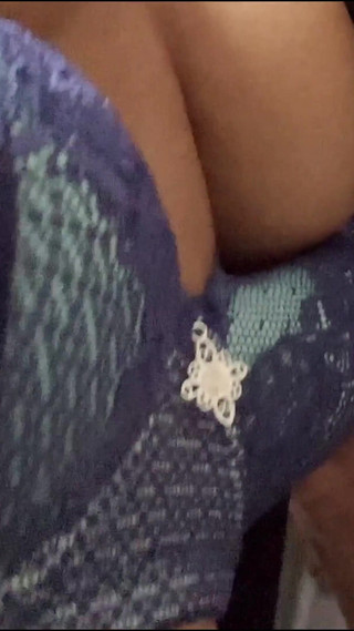 Indian Muslim Bhabhi Sex in Train Hindi Audio