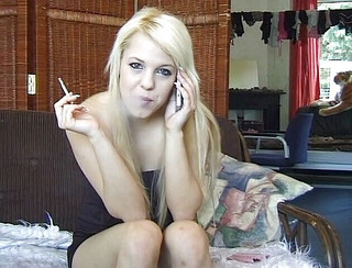 Amateur blonde girl drains big pecker