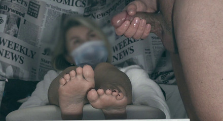 The Impotent Guy Tried to Jerk off His Limp Dick on His Girlfriend's Feet, but Could Not CFNM