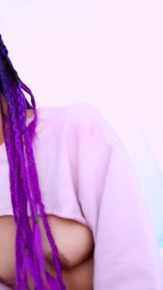 Emma Is Back 3f B Cam