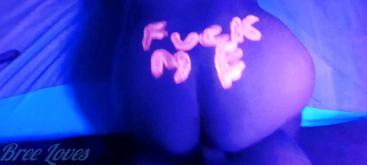 Pawg with body paint gets what she wants