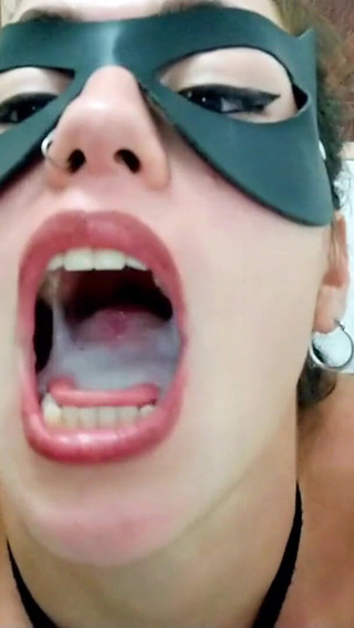 Big cum in my mout , gargles and cum swallow!!!