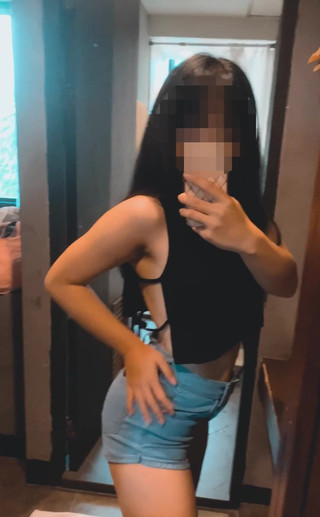 Sexy short jeans