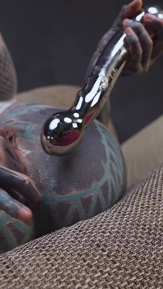 Anuskatzz Gets a Stainless Steel Dildo to Shove up Her Ass