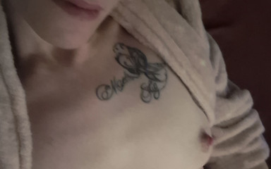 Playing with Pussy..