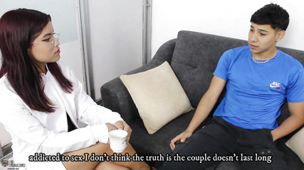 The Horny Brunete Doctor Sees My Big Cock and Decides to Try It - Porn in Spanish