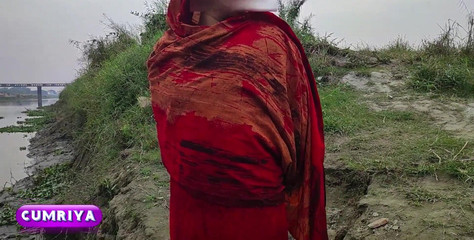 I Found Her Riverside and Take Advantage of Being Alone