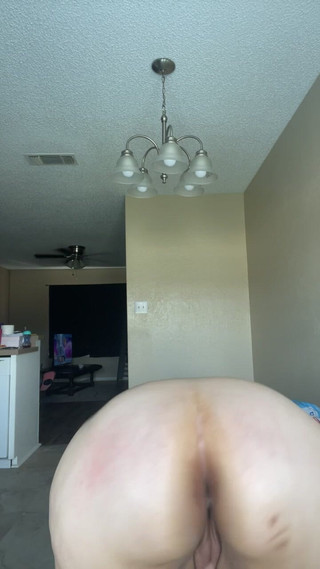 BBW Rubbing Herself