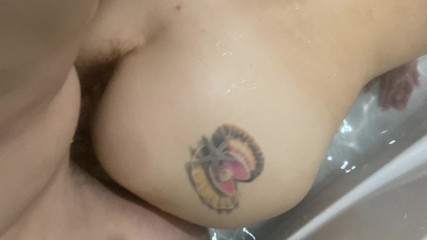 I Come to the Bathroom to My Stepsister While She Wash Herself and Fucked Her