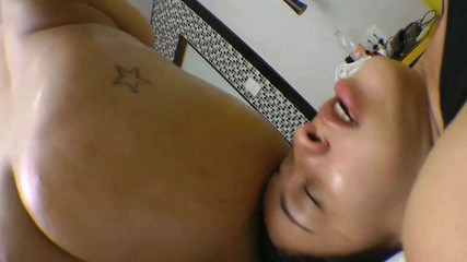 Face Sitting Fuck Face with Big Butt Babe