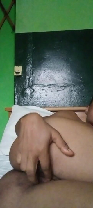 I Play Truth or Deal with My Client and He Accept to Romance and Fuck Me Harder