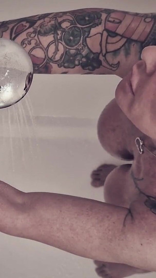 Wet Fuck in All Holes in the Shower