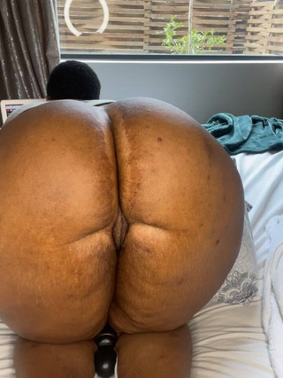 Jack off to Extremely Great Wiggling and Clapping Without Any Panties on - Episode 0102