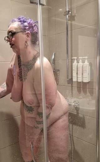 Why do woman spend so long in the bathroom?