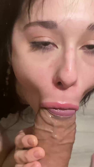 18 Yo Shameless Cocksucker Gets Huge Facial