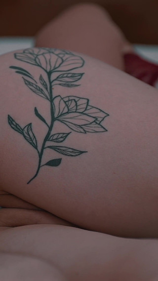 Step Mom Waiting Husband, but Shares Bed with Step Son Till Huge Facial After Unexpected Cum Inside