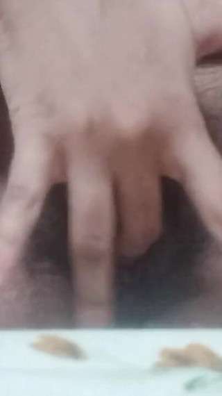 A Girl Hooks Her Pussy Full of Cum Video