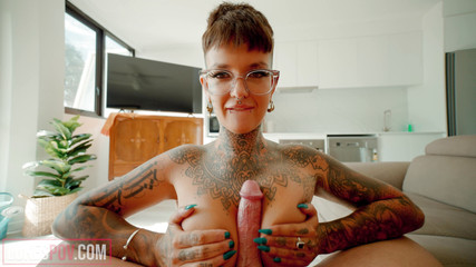 Tattooed Babe Gets a Mouth Full of Cum