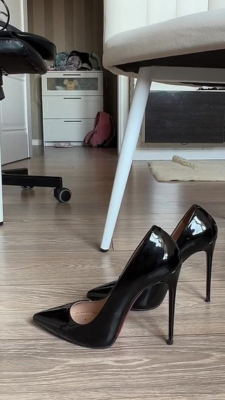 Giantess Shrunks Foot Toy