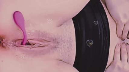 She Played with Her Didelot and Vibrator Until She Had an Orgasm