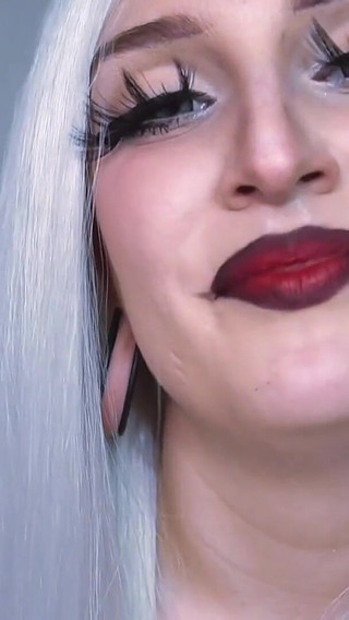 Virginia Slims 120s Classic Smoke Worship