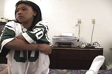 Hot Ebony Whore Sucks Big White Dick