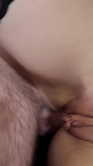 Skinny MILF Gets All Holes Filles with Many Sperm