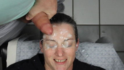 Dirty Dees Loves Facials