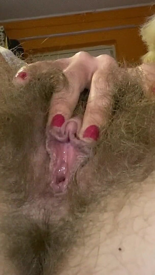 Smelly hairy pussy face sitting JOI
