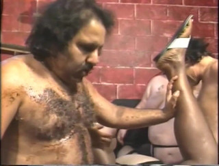 Chubby swinger orgy (Full original movie.)