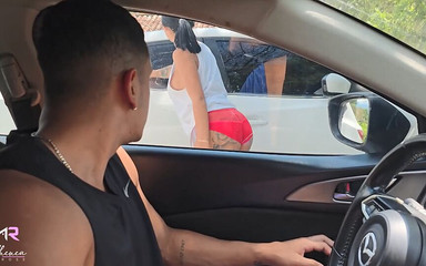 Colombian Has Sex in a Public Car Wash with a Guy with a Big Cock - Athenea Rose & Max Betancur