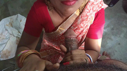 Madam got the servant's dick to fuck her pussy in the kitchen! Desi XXX Porn in clear Hindi voice