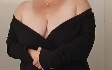 Horny Games in the Shower