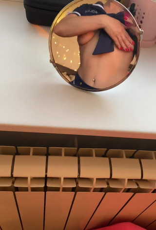 Secret video. Nice light and lovely mirror