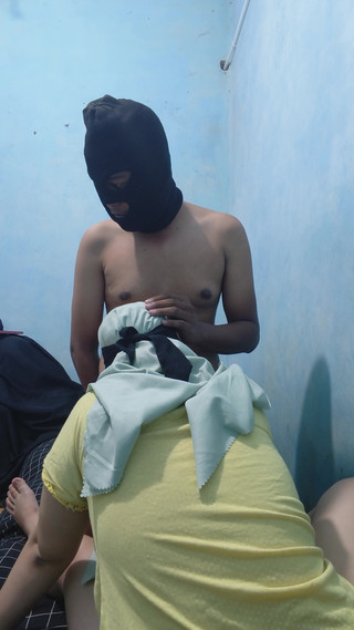 Very Beautiful and Sexy Woman Has Sex Until She Sighs