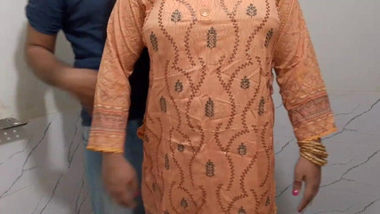 Desi Sex in the Bathroom