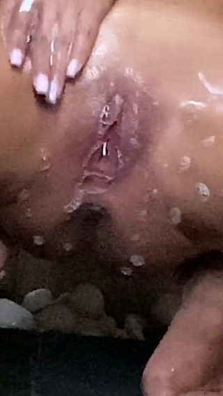 Kira Queen Shaves Pussy and Grinds It in the Shower!