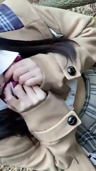 A Wild Beauty Who Loves Deep Kisses Captures Her Passion Wherever She Goes. - B