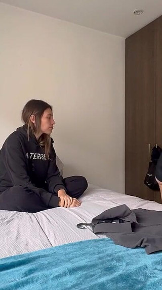 Le Follo El Culo a Mi Roomie Por Infiel