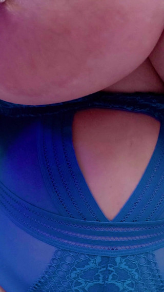 Mesmerizing Boob Worship with Sara Star