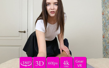 Phoneixa Wants Hard Fuck with Metal Dildo Virtual Reality