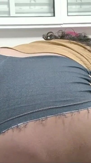 Husband Helps Wife Cum with Strangers Online