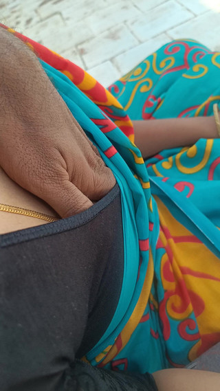 House Wife Dress Wash Romance with Neighbour in Terrace