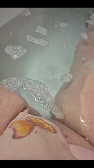 Little Bath Time Play